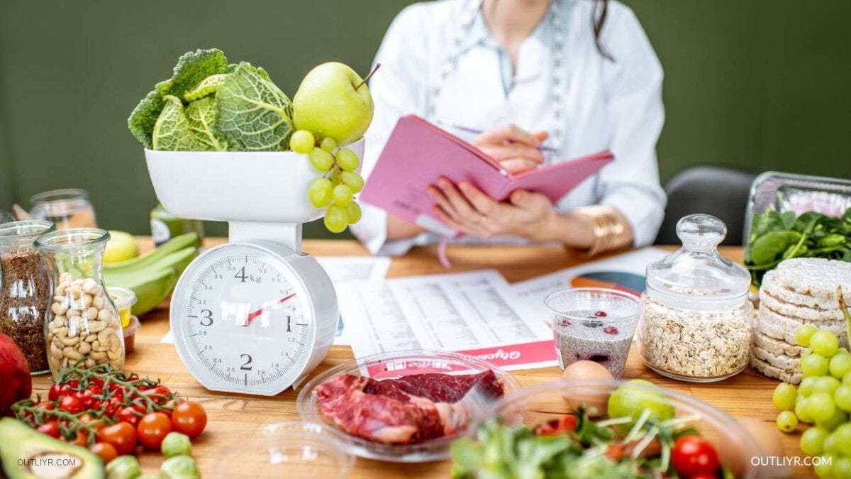 Nutrition expert measuring her food