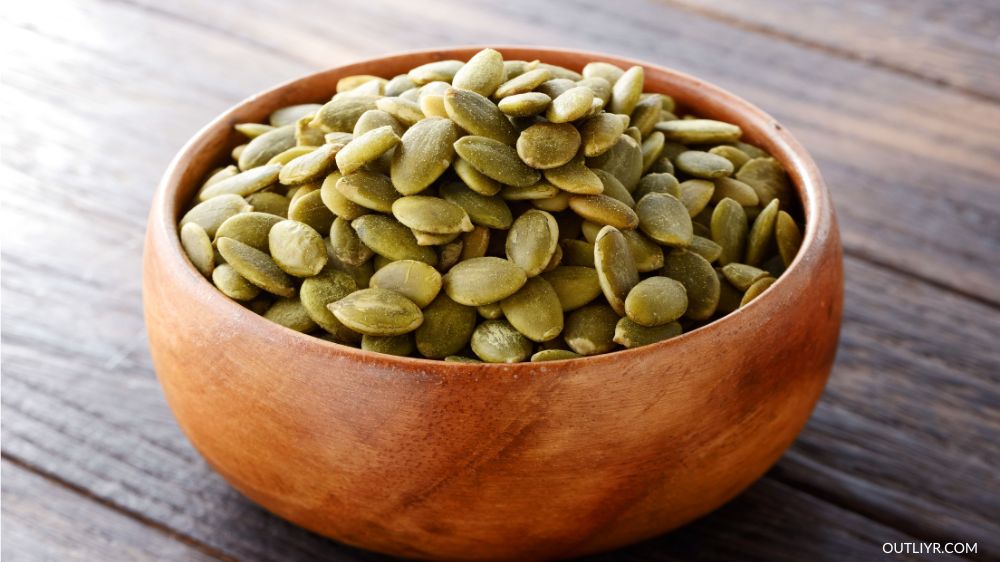 A bowl of pumpkin seeds 
